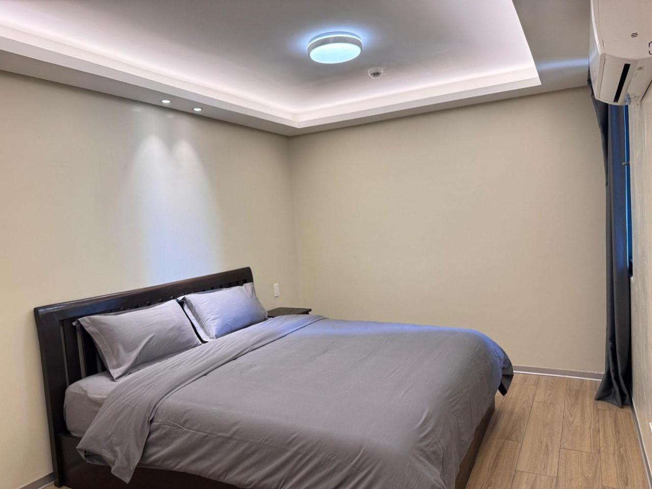L Condotel Paranaque City Szoba fotó
