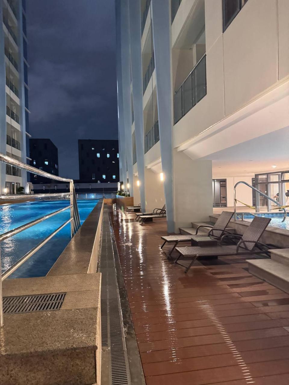 L Condotel Paranaque City Kültér fotó