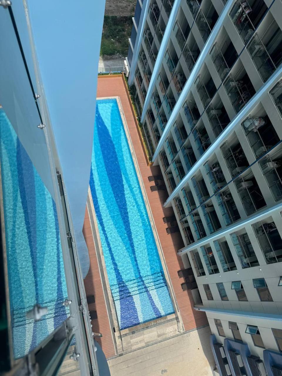 L Condotel Paranaque City Kültér fotó