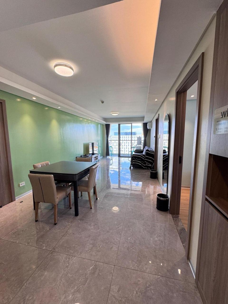 L Condotel Paranaque City Szoba fotó